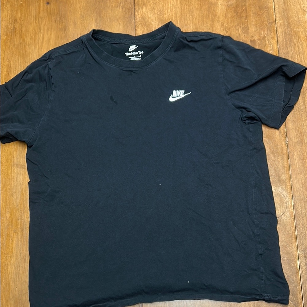 Nike Men's Black T-Shirt